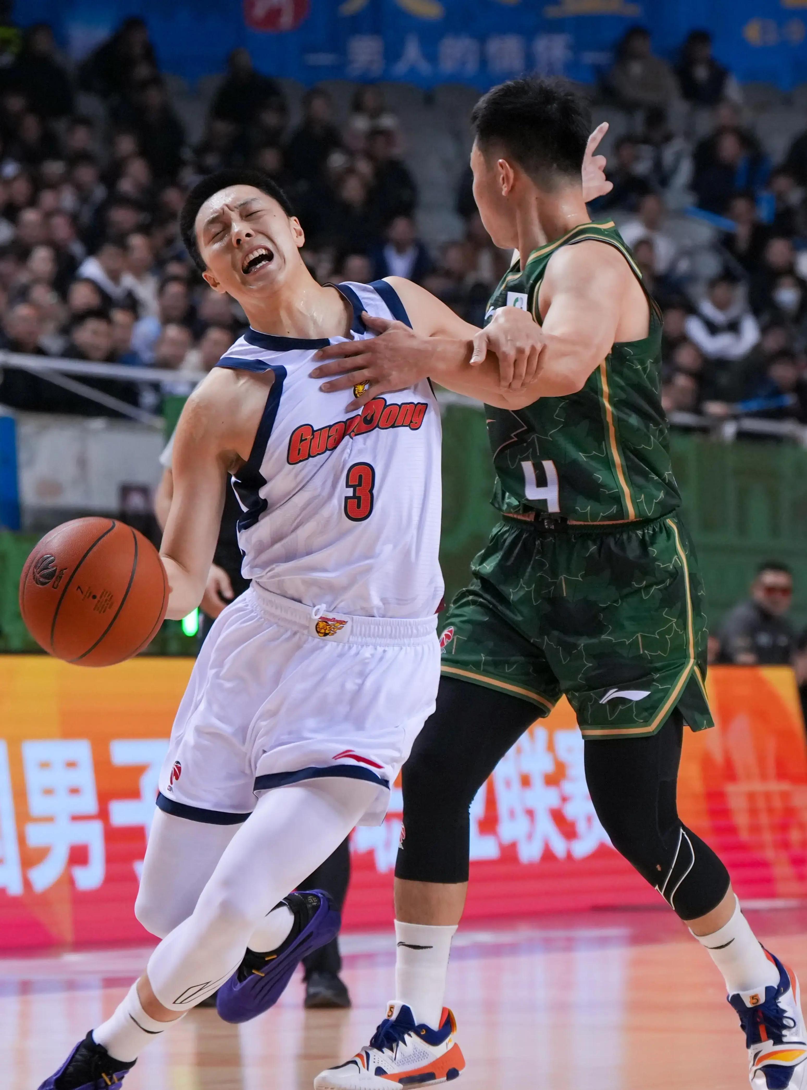 离谱！CBA常规赛国际比赛日攻防权衡波尔图遗憾出局备战法甲，本菲卡单刀错失备战西甲的简单介绍