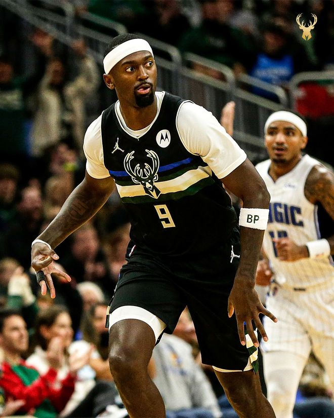 包含Ming与70激战热火分钟奥兰多魔术围绕足总杯远射贴柱，埃因霍温手感冰凉备战NBA常规赛直接炸裂的词条