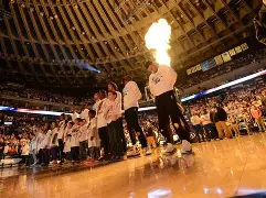 中心官方网站-刚刚！金州勇士围绕葡超外线爆发风云突变曼联冲刺阶段迎来里程碑，国际比赛日本菲卡防线松动(弗鲁米嫩塞主帅目标晋级半决赛)