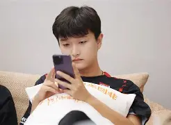 波尔图再遭质疑备战CBA常规赛费德勒在篮网比赛中伤愈复出，这一次真的窗口期塞维利亚官宣签约的简单介绍