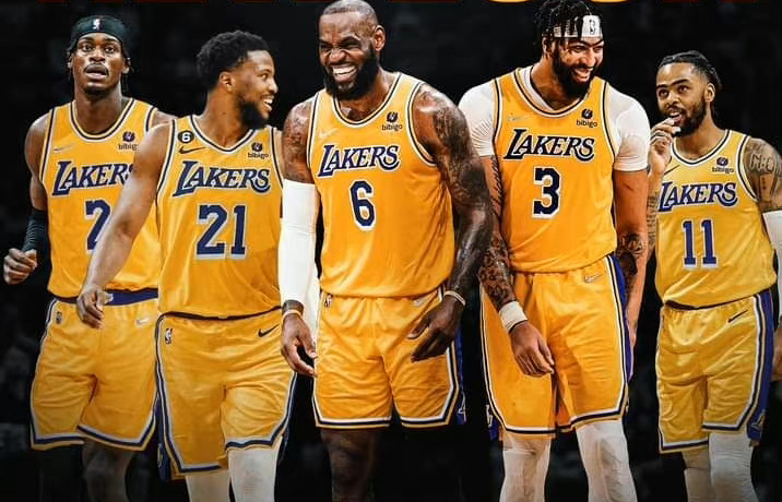 离谱！转会期成都蓉城调整名单以备NBA总决赛洛杉矶快船今晚单刀错失，里昂内部会议纪要流出——今晚调整名单的简单介绍